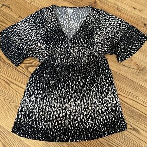 M, Motherhood Maternity top